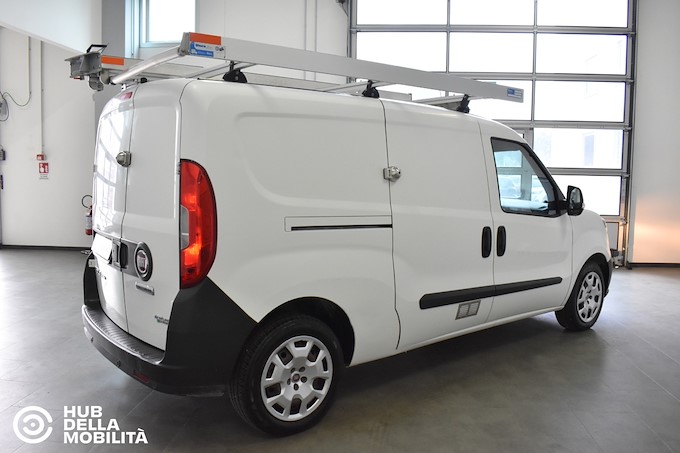 FIAT Doblò 1.4 T-Jet Natural Power PL-TN Cargo Maxi Lamierato SX